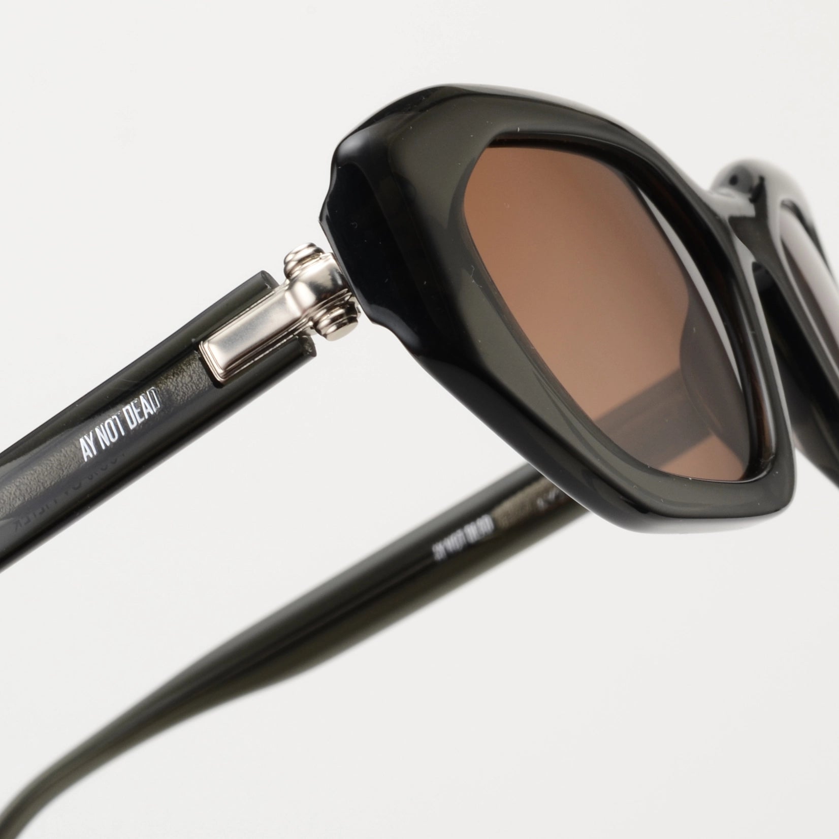 Ay Not Dead KERRY AY271 560 17